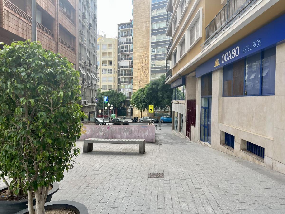 Cozy San Cristobal Apartment In Heart Of אליקאנטה מראה חיצוני תמונה